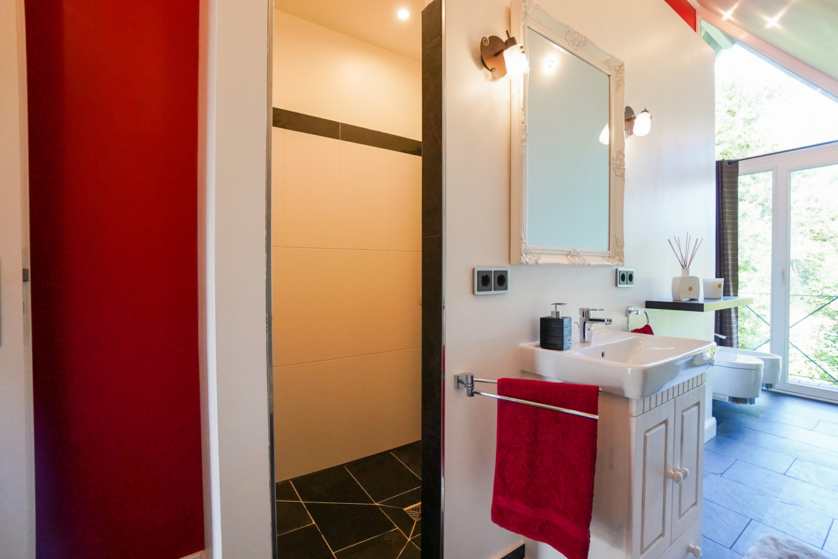 Badezimmer 2