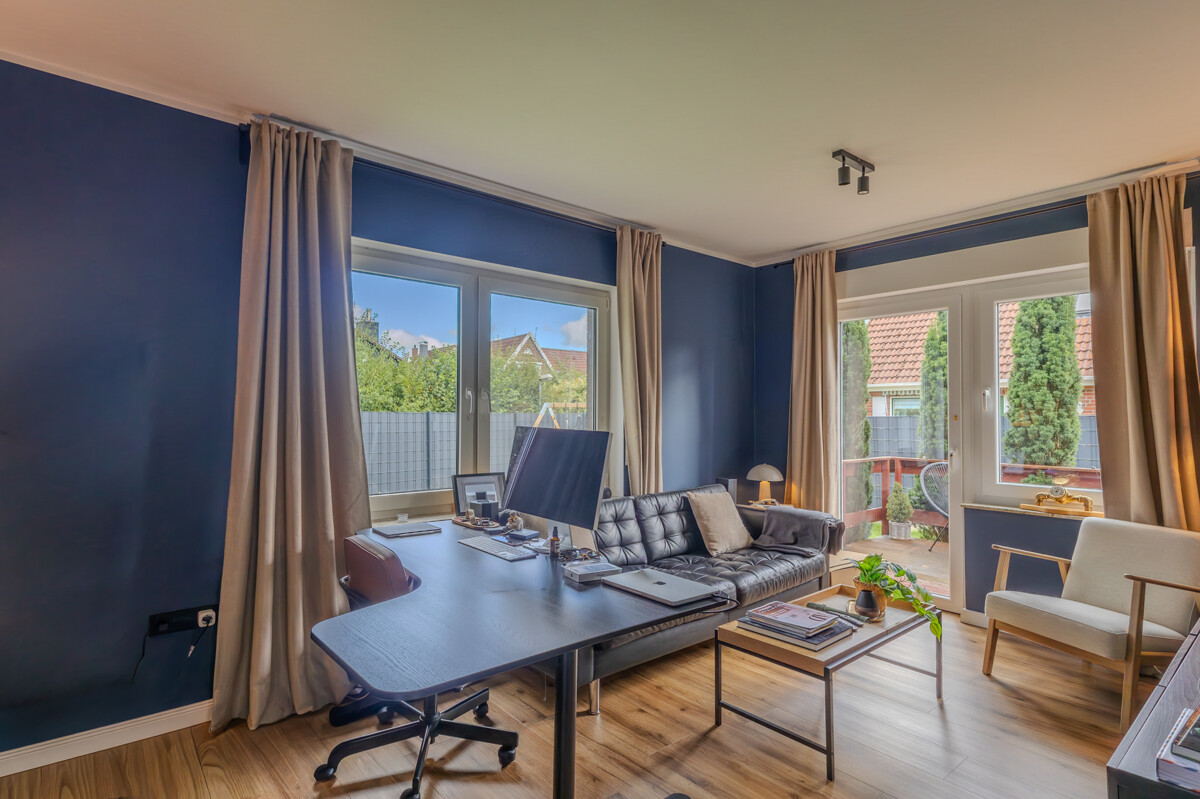 Büro ( Wohn-/Essbereich ELW)