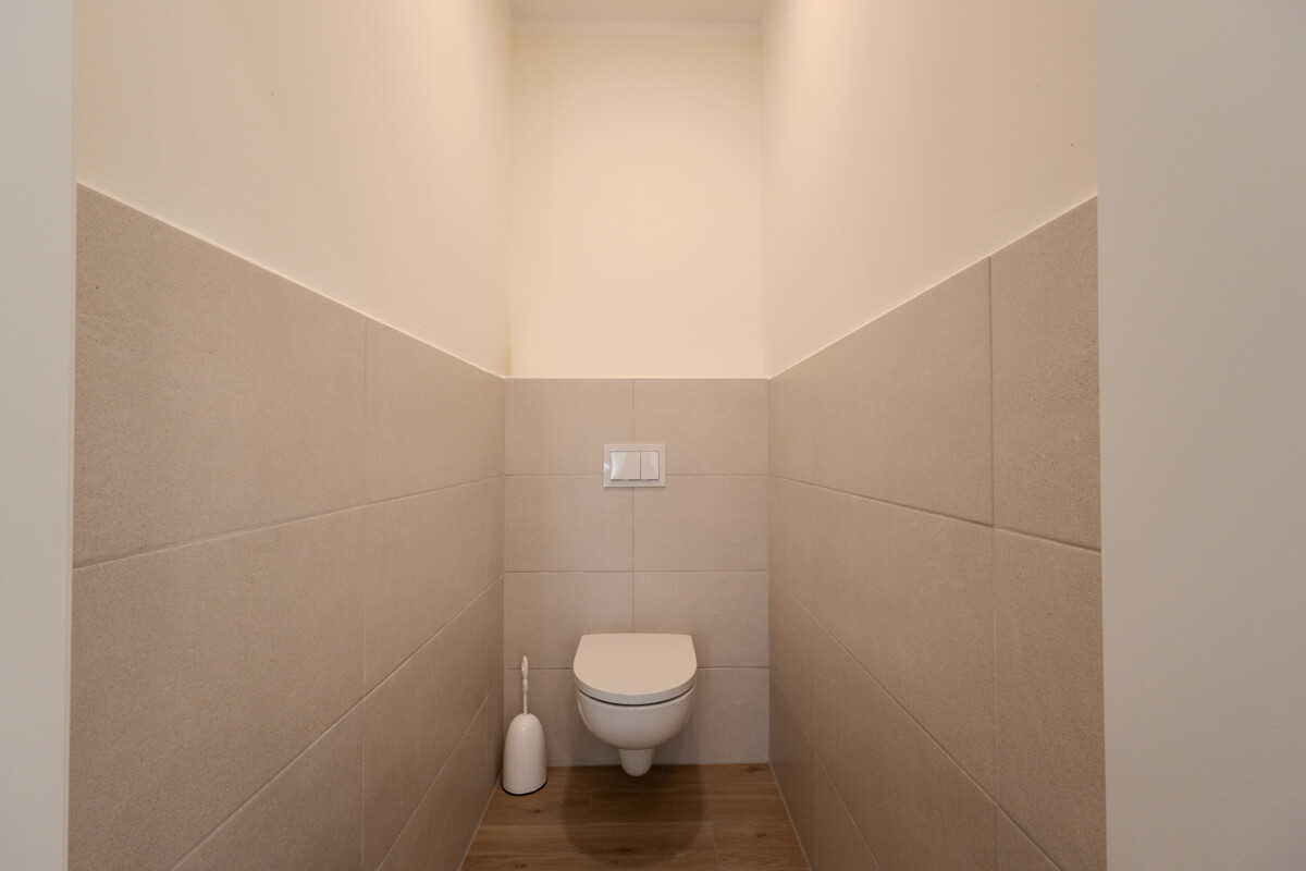 Toilette Damen