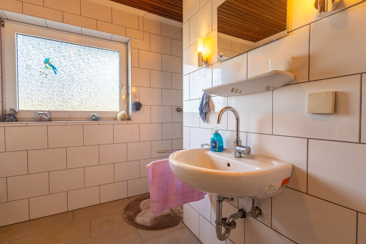 Badezimmer EG