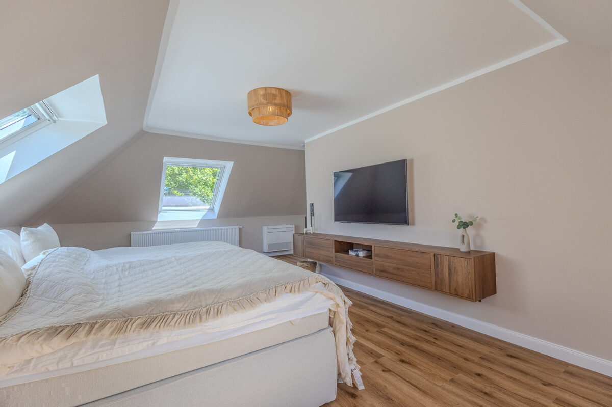 Elternchlafzimmer mit Ankleide OG ( Wohn-Essbereich bei Aufteilung in 2 WE )