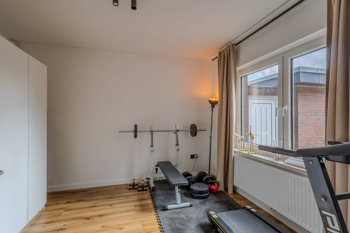 Sportzimmer/ Schlafen( ELW)
