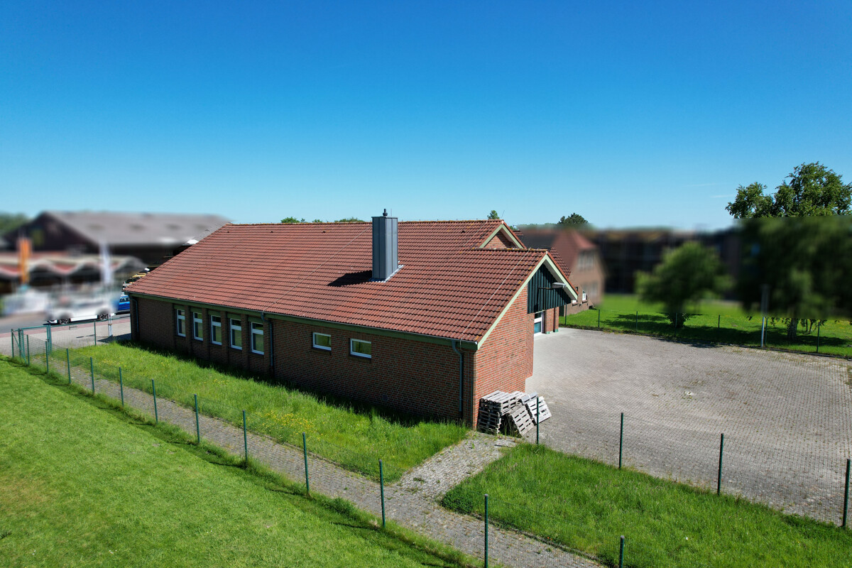 Blick auf die Gewerbeeinheit