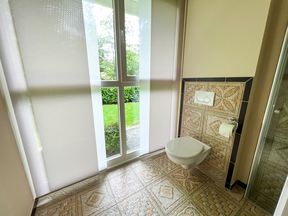 Badezimmer EG