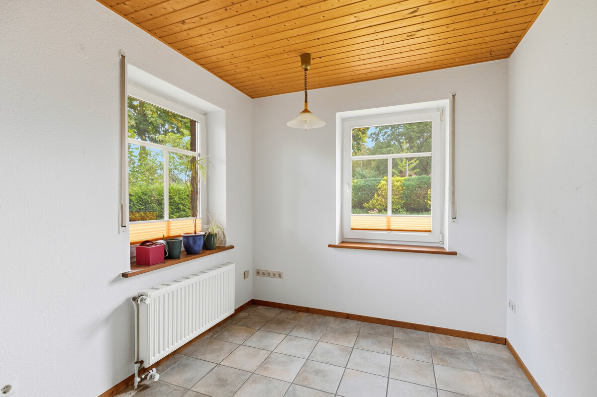 Büro EG
