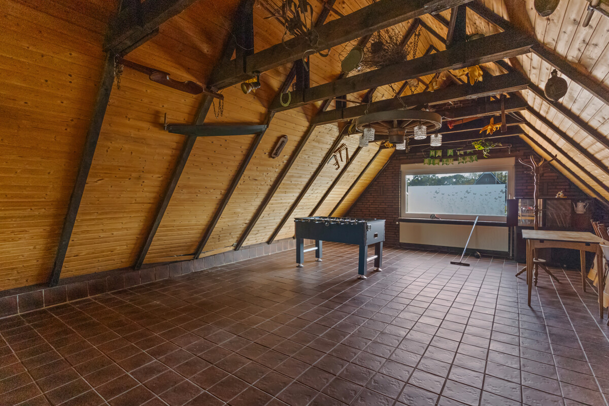 Partyraum über der Garage