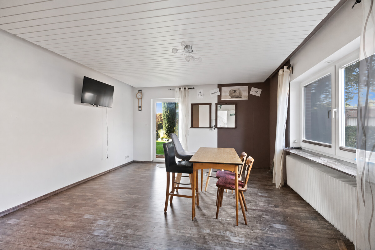Büro/Mitarbeiterraum EG