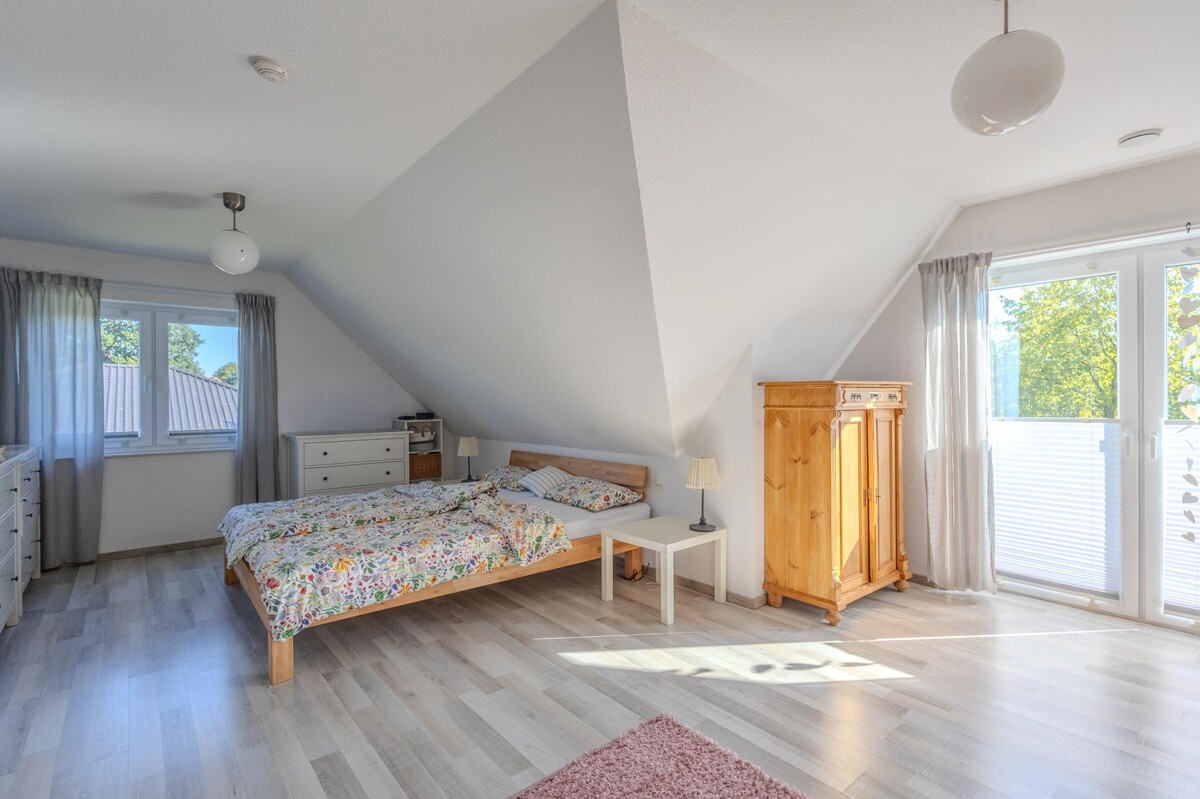 Hauptschlafzimmer mit Ankleidebereich